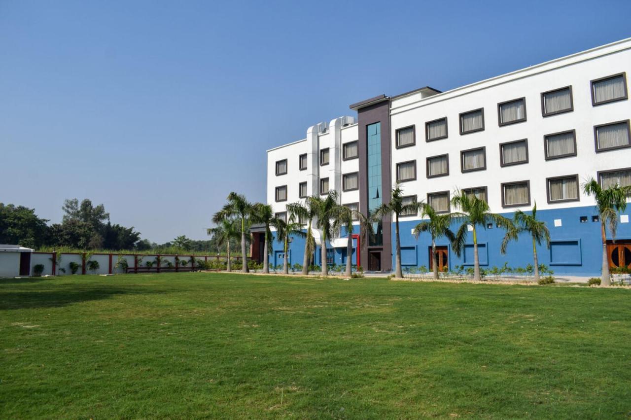 Tulip Inn Shravasti Bahraich Exterior photo